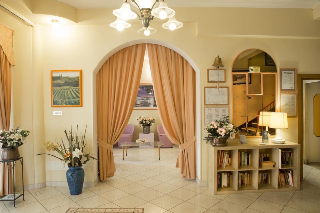 Hotel Fior Di Loto - Rimini Extérieur photo
