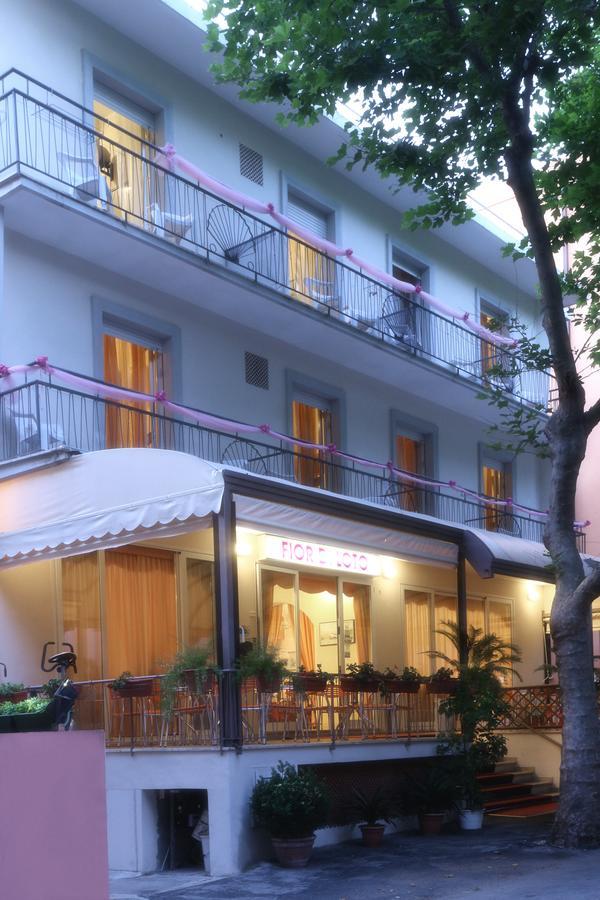 Hotel Fior Di Loto - Rimini Extérieur photo