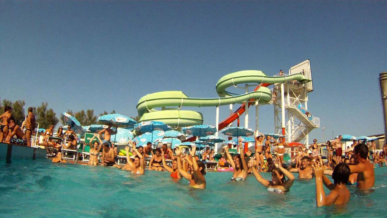 Hotel Fior Di Loto - Rimini Extérieur photo